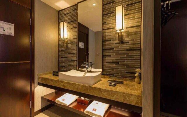 Relmax Hotel
