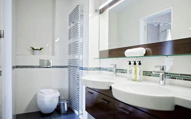 Molly Malone Suite by 5STARSTAY