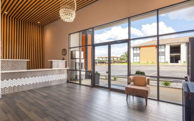 Ramada by Wyndham Studio Suites Dothan