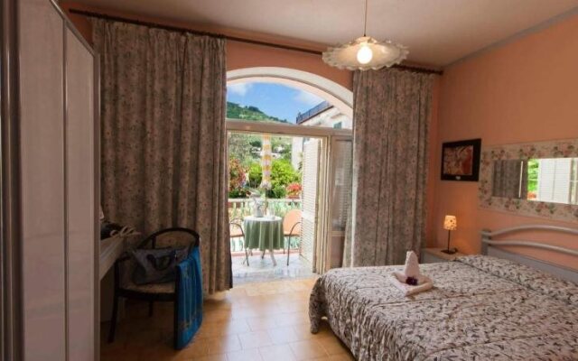 hotel la rondinella