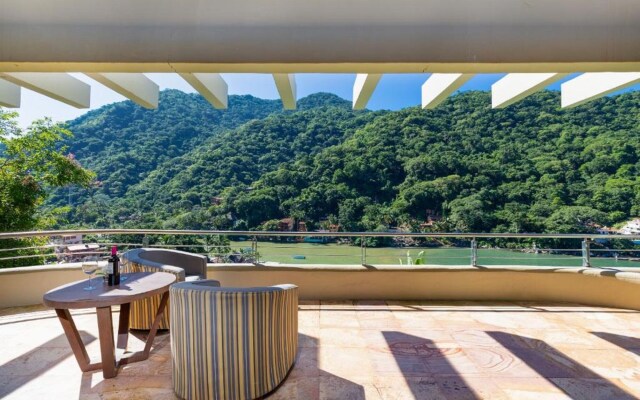 Villa Armonia Luxury Suites