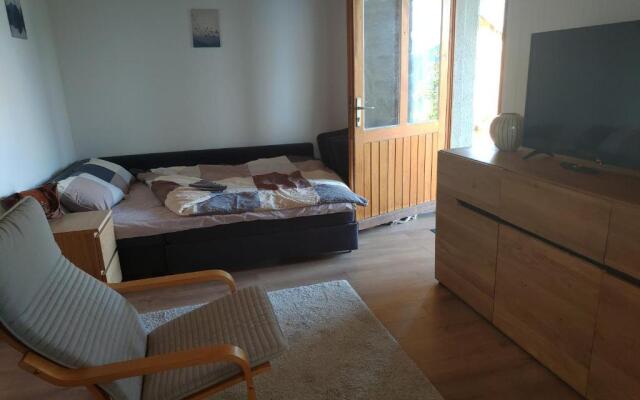 Studio au calme, vue imprenable sur la vallée