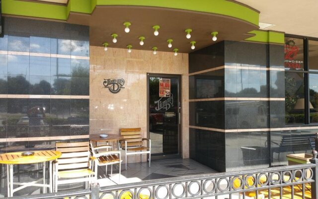 Imperial Swan Hotel & Suites