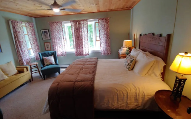 Keene Valley Lodge