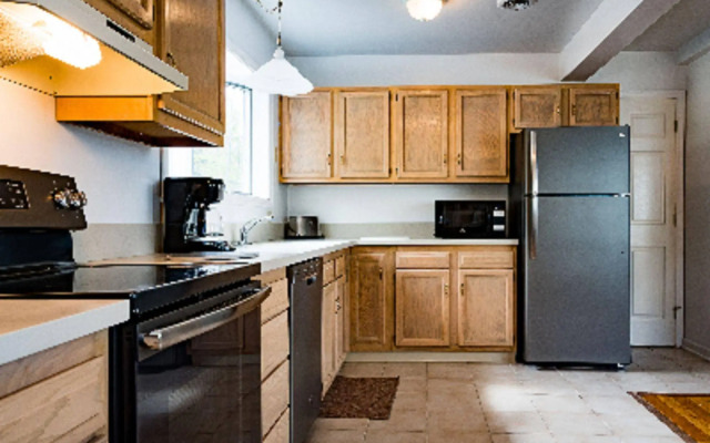 Single Island Shores