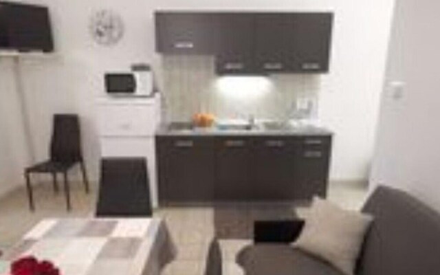 Apartment 2 Sredina Ruza 3 1 pax