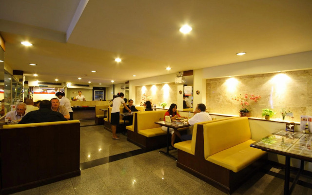 Grand Business Inn