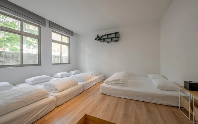 Light Hostel Hualien