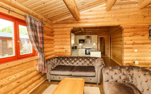 Oak Lodge