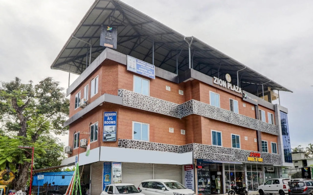 OYO 75392 Zion Plaza