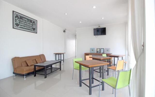 RedDoorz @ Jalan Ringroad Selatan