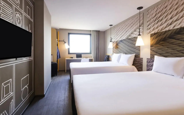 Ibis Tijuana Zona Rio