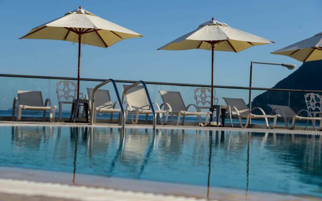 Royal Bay