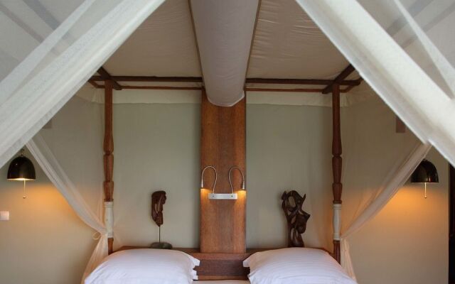 Coral Lodge 15.41