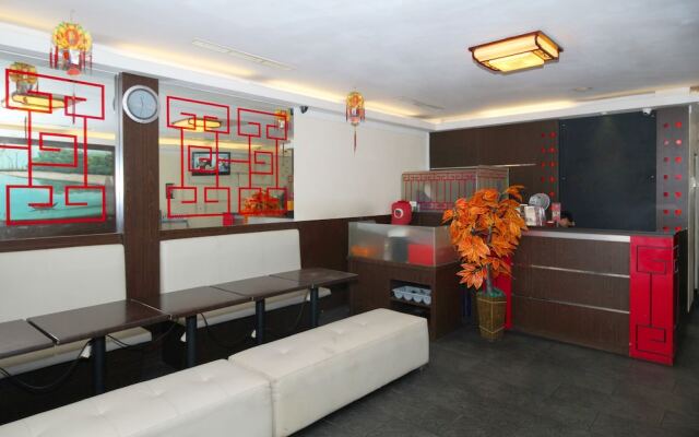 Tjiang Residence