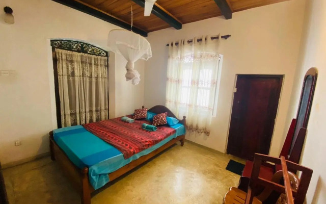 colonial bungalow