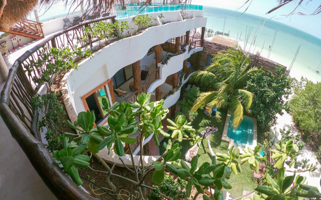 Spirit Holbox