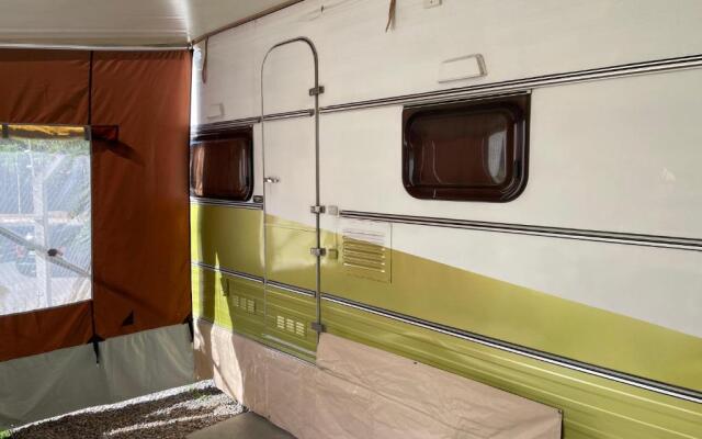 Trailer, Esporte e Amigos