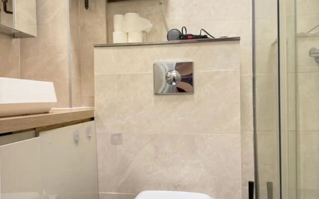 5 People Apt Centre Paris 3em in  Meslay Marais