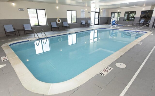 Holiday Inn Express & Suites Omaha South - Ralston Arena by IHG