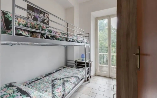 "spacious and Cozy, 6+3 Beds, Free Wifi, Near Eur"