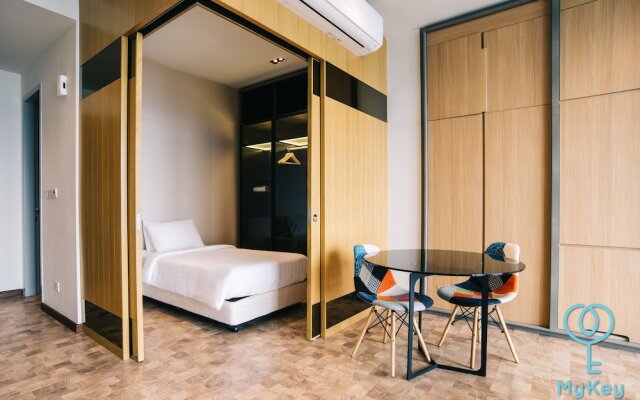 Expressionz Professional Suites by MyKey