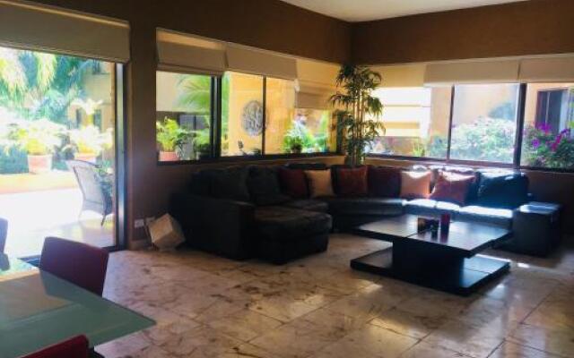 Latinos Luxury Suites