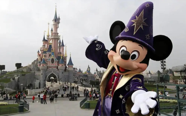 **La Kreolita** near Paris / Disneyland Paris