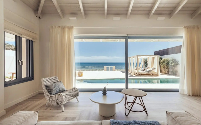 Salty Angel Sea Front Villa