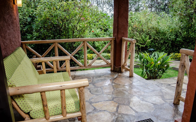 Ingagi Park View Lodge