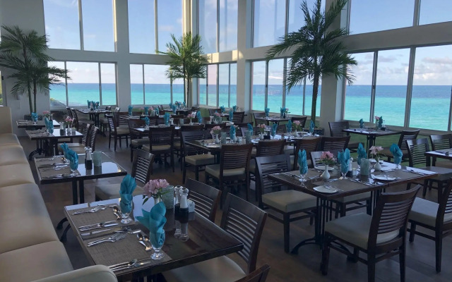 Pompano Beach Club