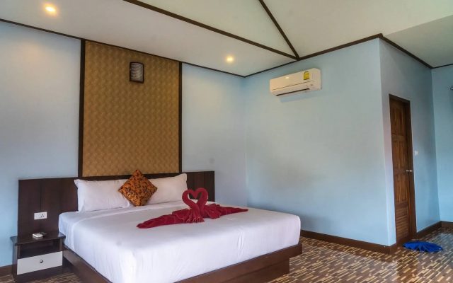 Chomview Resort