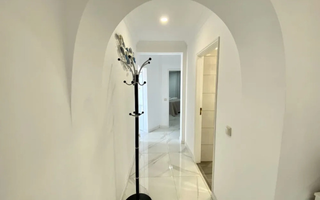 Albufeira Crystal by Homing