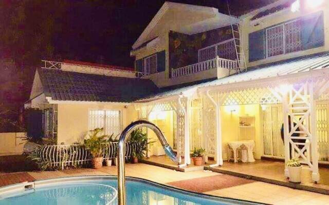 Villa with 3 Bedrooms in Flic En Flac, with Private Pool, Terrace And Wifi - 100 M From the Beach