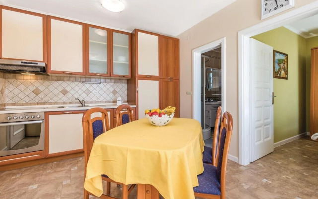 Nice Home in Banjol With Wifi and 2 Bedrooms