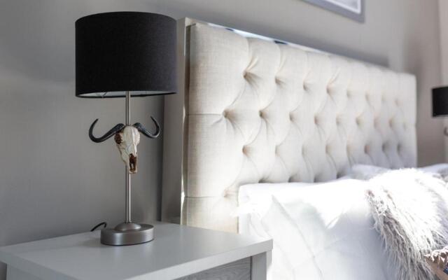 Luxury Manhattan Loft-style Apartment Near Edinburgh City Centre