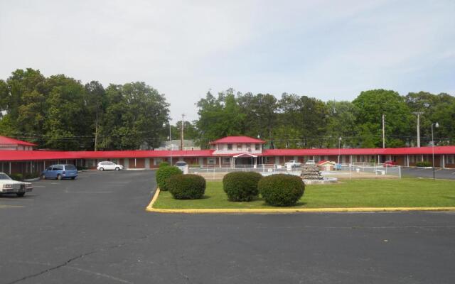 Cascades Motel - Chattanooga