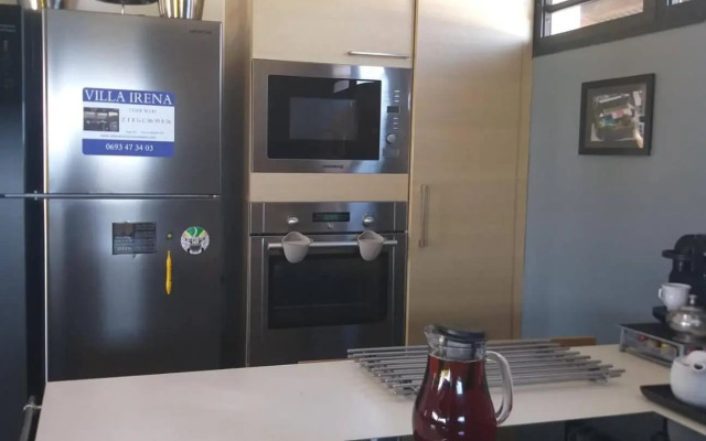 Suite INDIGO JACUZZI PRIVE PISCINE VUE MER acces cuisine laverie