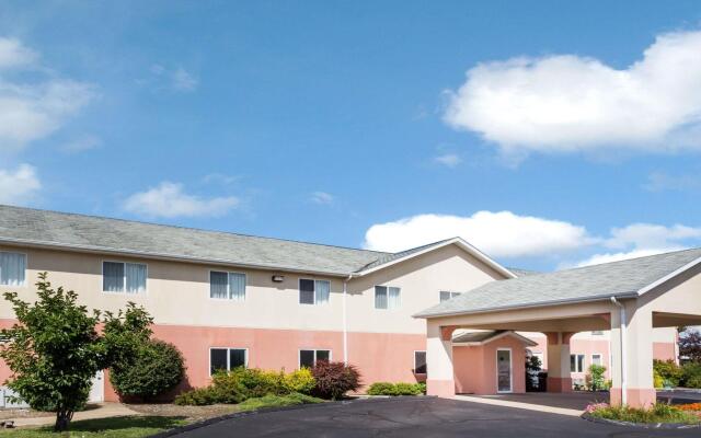 SureStay Plus Hotel by Best Western Bettendorf
