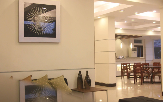 Negrense Suites