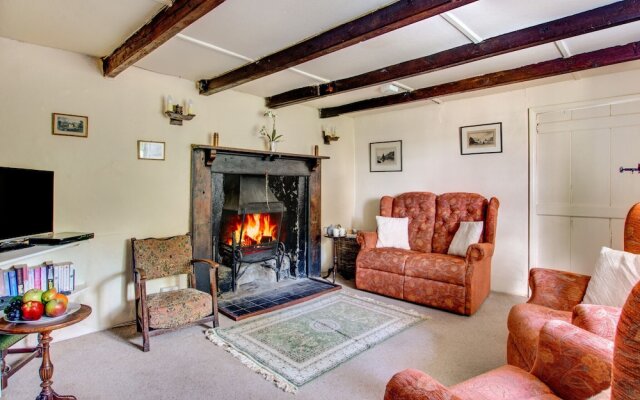 Beautiful Holiday Home in Milltown With Garden