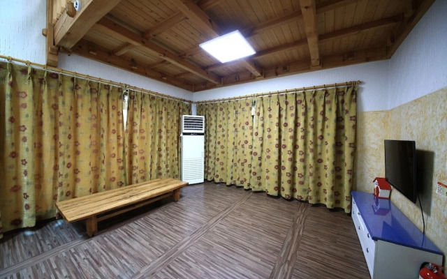 Jangseung Park Pension