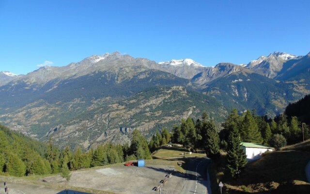 Lou Services Apartment CB69 LSI 001