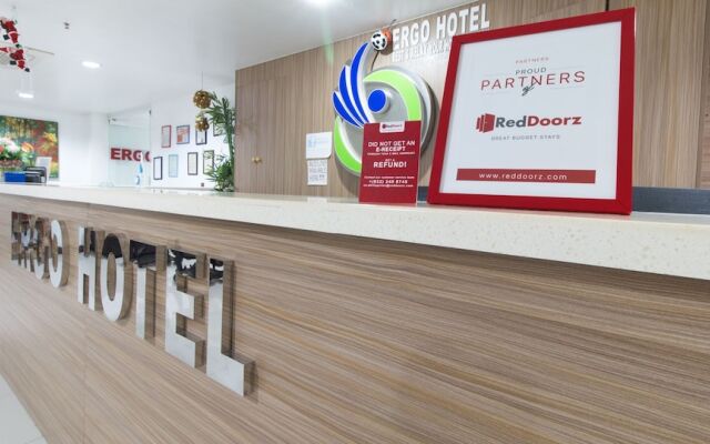 RedDoorz Plus near Vigan City Commercial Center