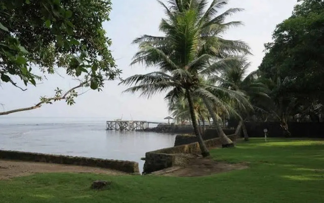 Padmadewi Anyer Villa & Hotel