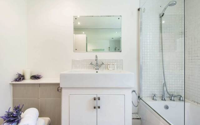 Homely Brompton Park Apartment