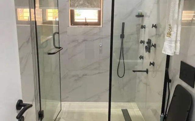 Portland Suites