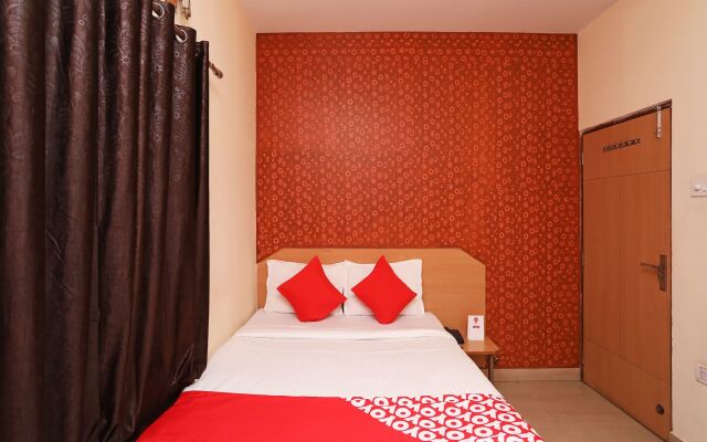 OYO Flagship 15738 Hotel Ag Star