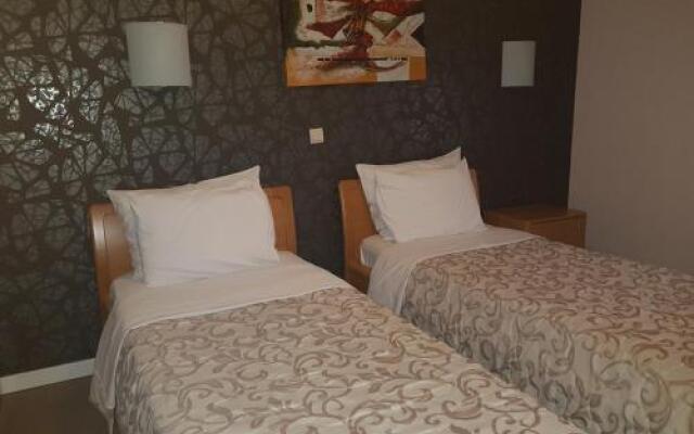 Hotel Dvor