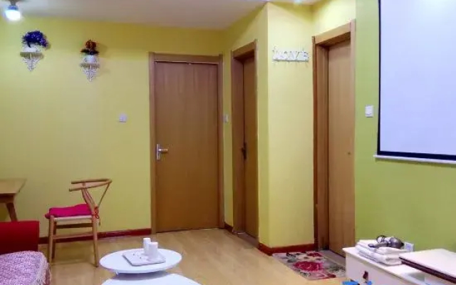 Qingya Apartment